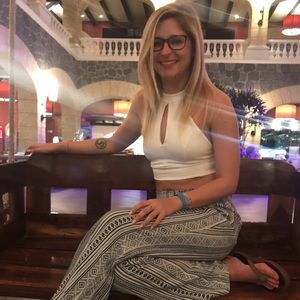 Meet your Posher, Alyssa